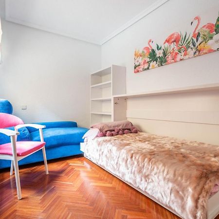 Bonita Habitacion Con Balcon Villaviciosa de Odón Eksteriør billede