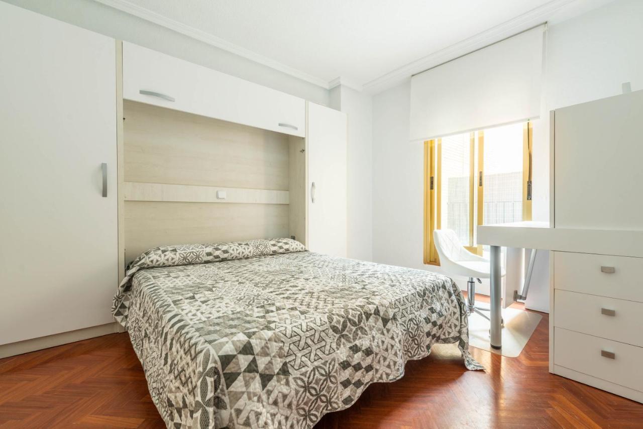 Bonita Habitacion Con Balcon Villaviciosa de Odón Eksteriør billede