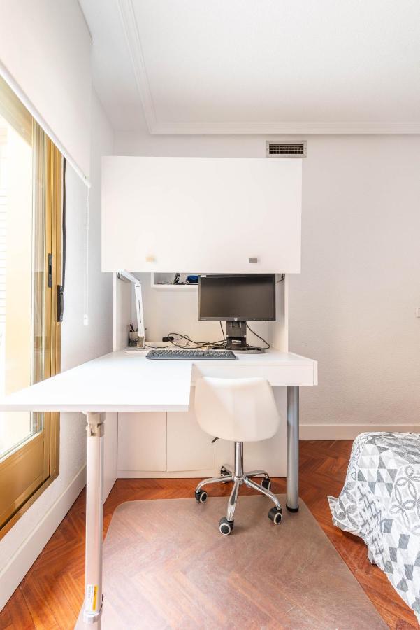 Bonita Habitacion Con Balcon Villaviciosa de Odón Eksteriør billede
